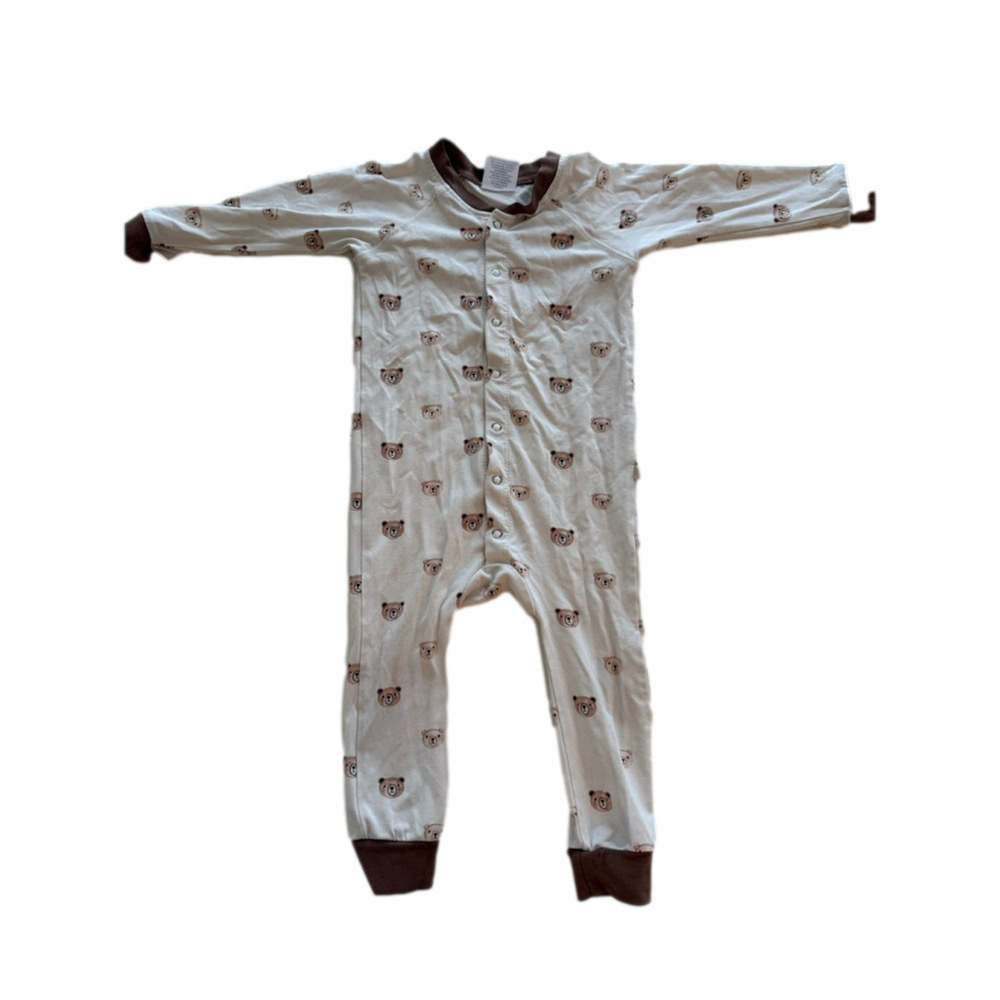 Jax and Lennon Co.
Adventure Awaits: Infant Lounge Suit
bear print